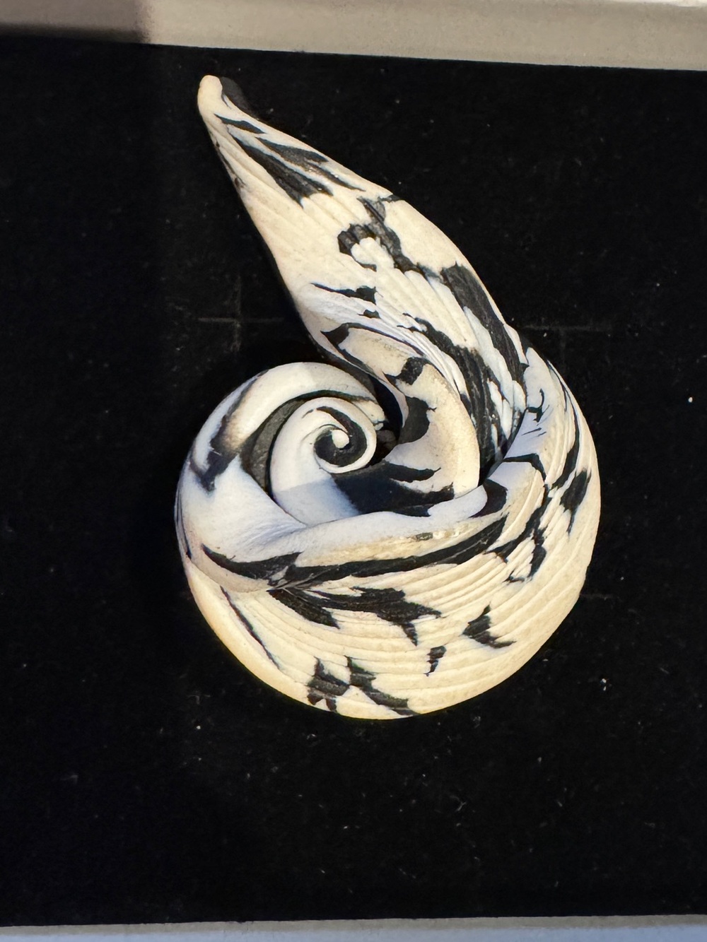 Black & White Swirl Rubber Brooch